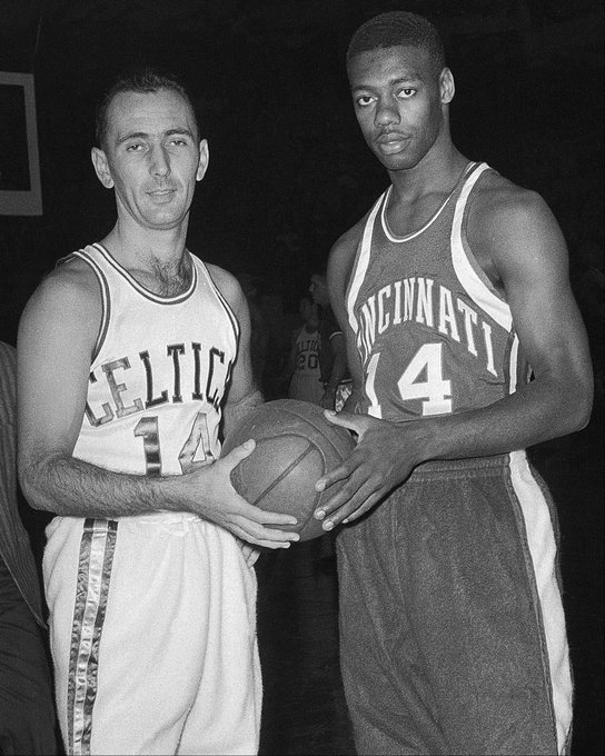 作都别具意 作都别具意