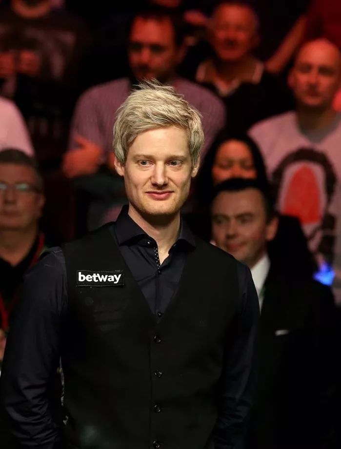 表现及格的 表现及格的